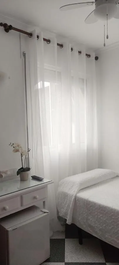 Гостевой дом Hostal Restaurante La Giralda Рота Испания