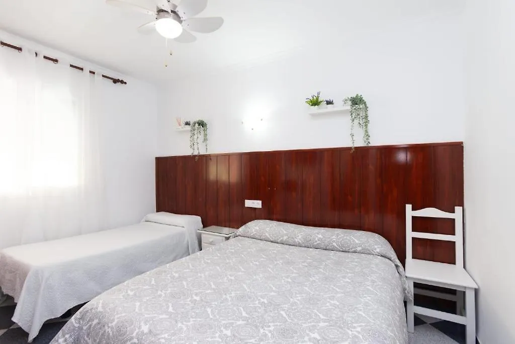 Гостевой дом Hostal Restaurante La Giralda Рота