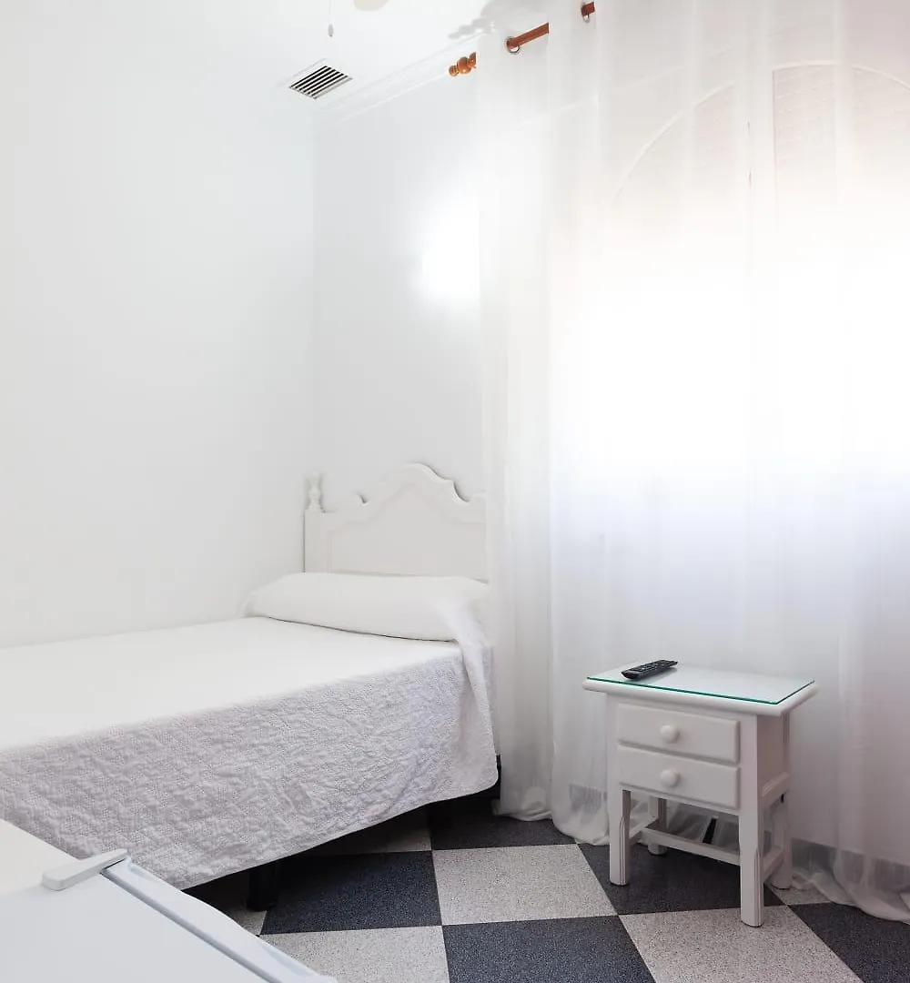 招待所 Hostal Restaurante La Giralda 罗塔 西班牙